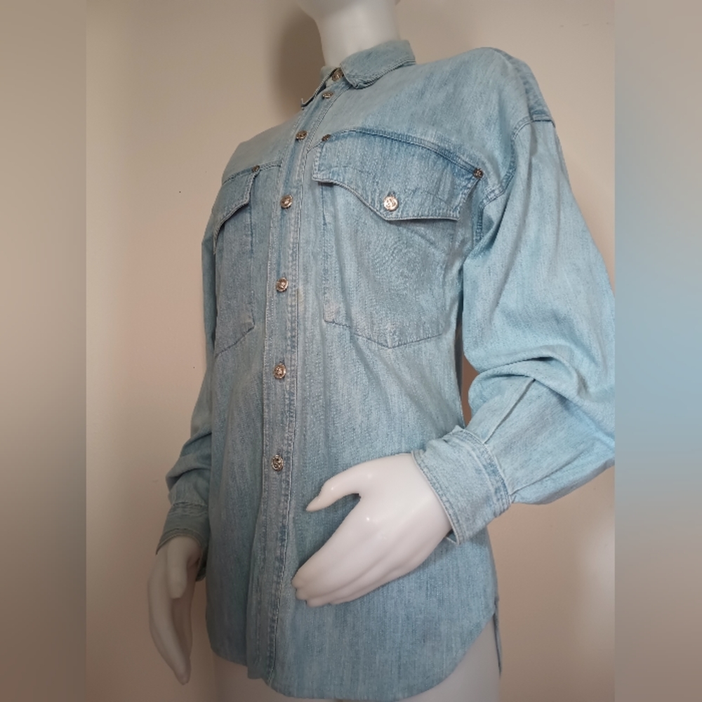 💙 Vintage '90s Versace Denim Western Button-Down Shirt - Picture 7 of 15
